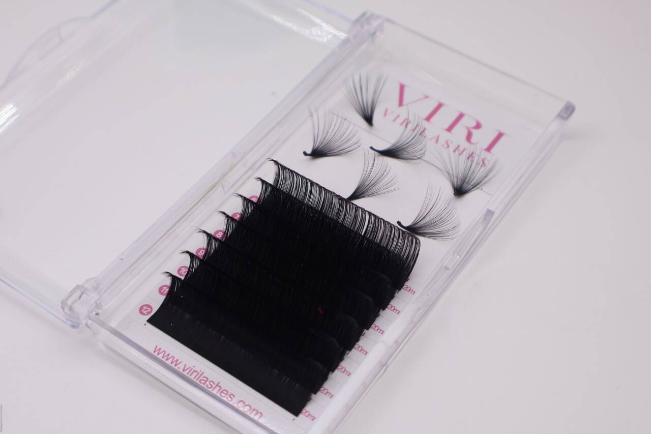 volume lashes 0.03